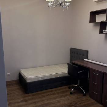 Сдается Многокомнатная квартира, 80 м²