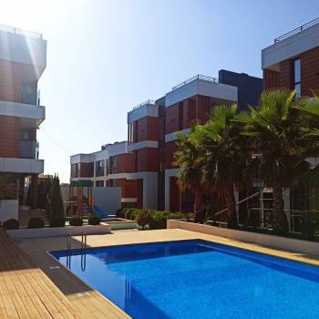 Продается 1-комнатная квартира, 45 м²