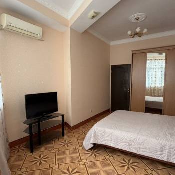Сдается Многокомнатная квартира, 100 м²
