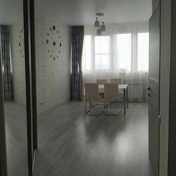 Сдается 1-комнатная квартира, 54 м²