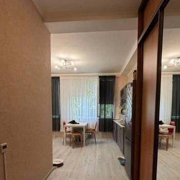 Продается 1-комнатная квартира, 30,3 м²