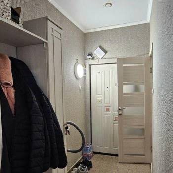 Продается 1-комнатная квартира, 35 м²