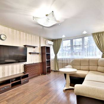 Сдается 1-комнатная квартира, 50 м²
