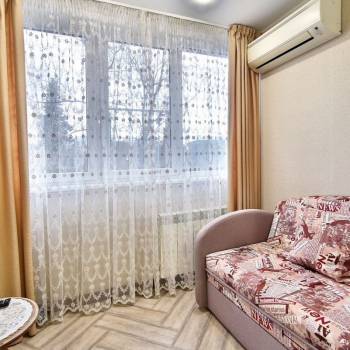 Сдается 1-комнатная квартира, 50 м²