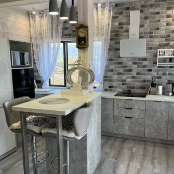 Продается Дом, 205 м²