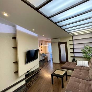 Сдается 1-комнатная квартира, 54 м²