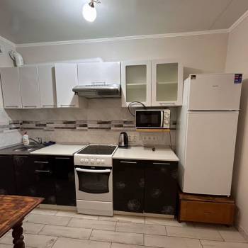 Сдается 1-комнатная квартира, 57 м²