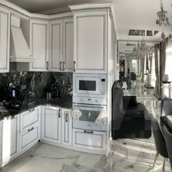 Сдается 1-комнатная квартира, 42 м²