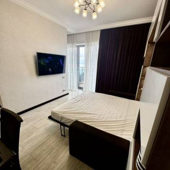 Продается 2-х комнатная квартира, 80 м²