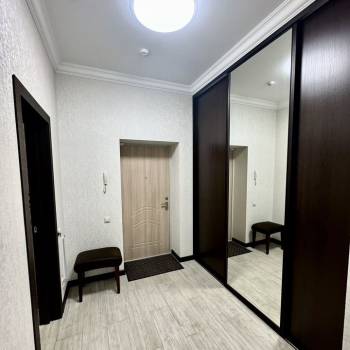 Продается 2-х комнатная квартира, 80 м²