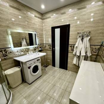 Продается 2-х комнатная квартира, 80 м²