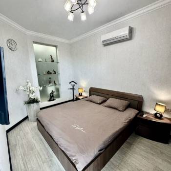 Продается 2-х комнатная квартира, 80 м²