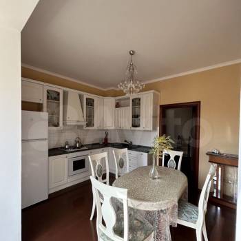 Сдается 2-х комнатная квартира, 87,6 м²