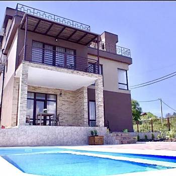 Сдается Дом, 300 м²