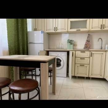 Сдается 1-комнатная квартира, 43 м²