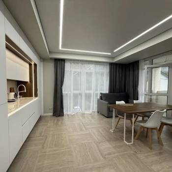 Сдается 1-комнатная квартира, 47 м²