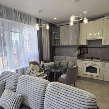 Продается 1-комнатная квартира, 54 м²