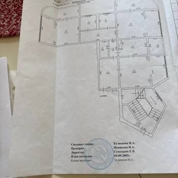 Продается 3-х комнатная квартира, 180 м²