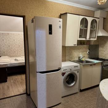 Сдается 1-комнатная квартира, 37 м²