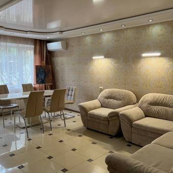 Сдается Многокомнатная квартира, 70 м²