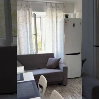 Сдается 2-х комнатная квартира, 77 м²