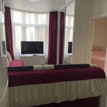 Продается 1-комнатная квартира, 39 м²