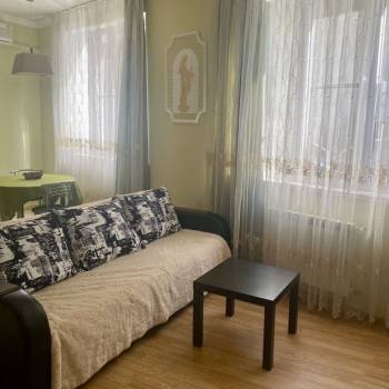 Сдается 1-комнатная квартира, 37 м²
