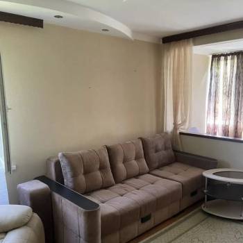 Сдается 1-комнатная квартира, 37 м²