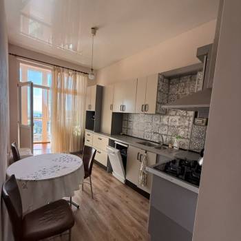 Сдается 1-комнатная квартира, 42,2 м²
