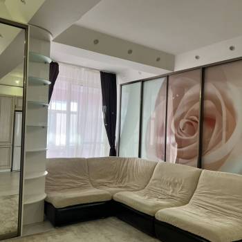 Сдается 2-х комнатная квартира, 70 м²