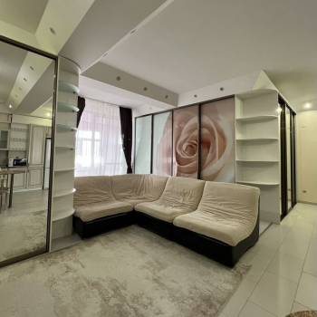 Сдается 2-х комнатная квартира, 70 м²