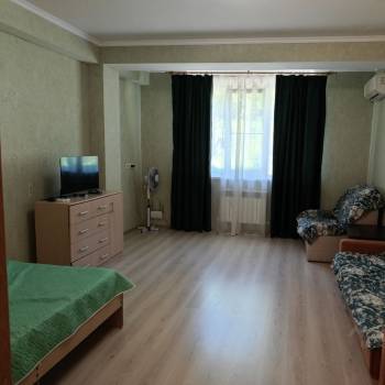 Сдается 1-комнатная квартира, 51 м²