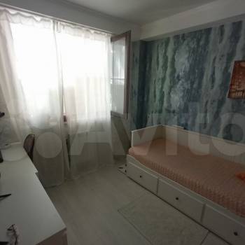 Продается Многокомнатная квартира, 70 м²