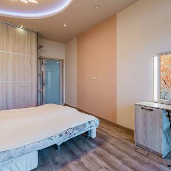 Сдается Многокомнатная квартира, 90 м²