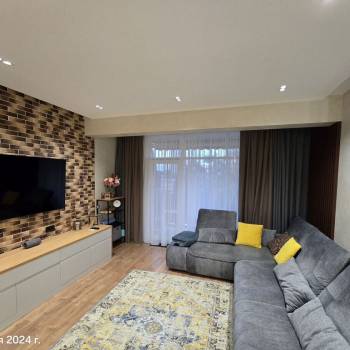 Сдается 2-х комнатная квартира, 70 м²