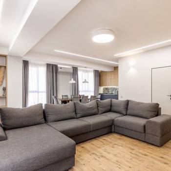 Продается Многокомнатная квартира, 109,8 м²