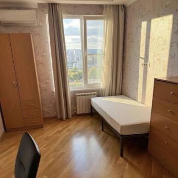 Сдается Многокомнатная квартира, 90 м²