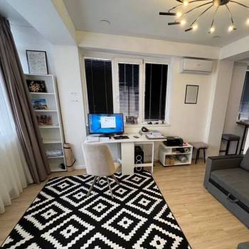 Продается 1-комнатная квартира, 32,5 м²