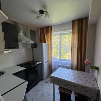 Сдается 1-комнатная квартира, 32 м²