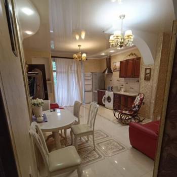 Сдается 2-х комнатная квартира, 65 м²
