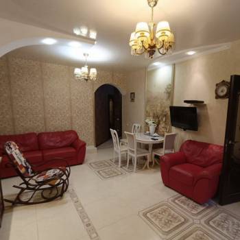 Сдается 2-х комнатная квартира, 65 м²