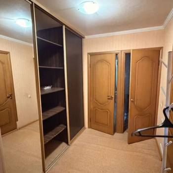 Сдается 1-комнатная квартира, 54 м²