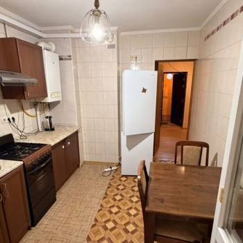 Сдается 1-комнатная квартира, 54 м²