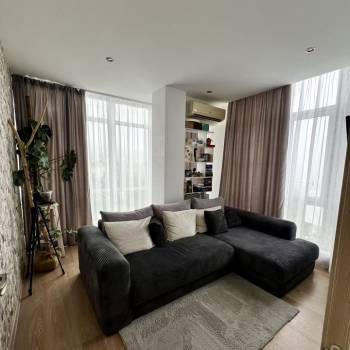 Продается 3-х комнатная квартира, 58 м²
