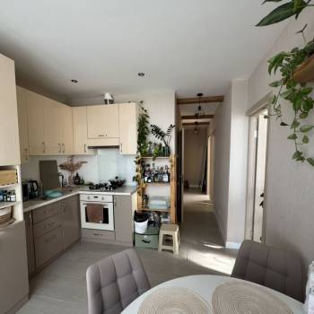 Продается 3-х комнатная квартира, 58 м²