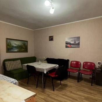 Сдается 2-х комнатная квартира, 100 м²