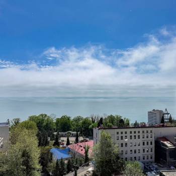 Продается 3-х комнатная квартира, 180 м²