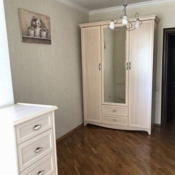 Сдается Многокомнатная квартира, 90 м²