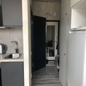 Продается 1-комнатная квартира, 18 м²