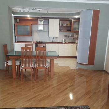Продается 3-х комнатная квартира, 125 м²